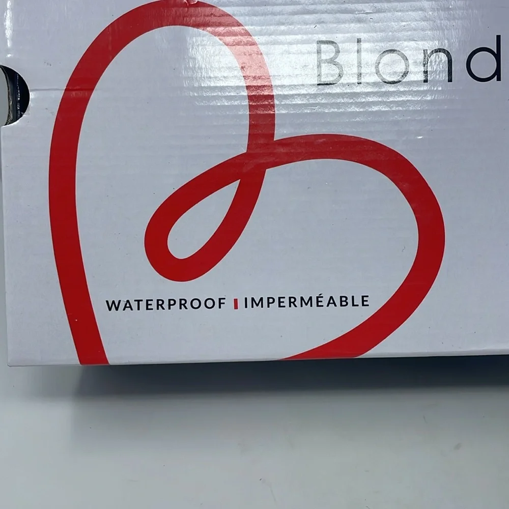 Blondo Waterproof Off White Slip-On Chunky Loafers Size 7.5 Brand New In Box
